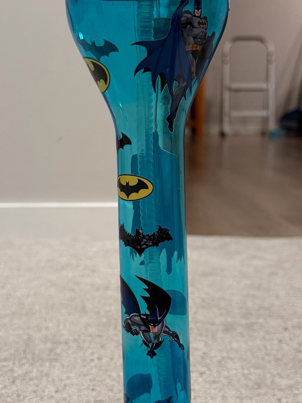 DC Comics Batman Novelty Yard Glass Souvenir Cup with Straw- New Never used